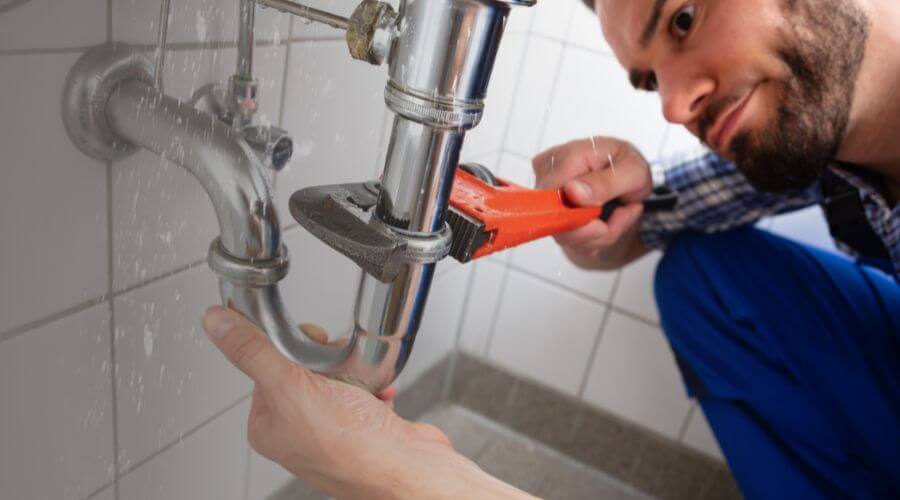 Leaking toilet repair in Big Piney, WY